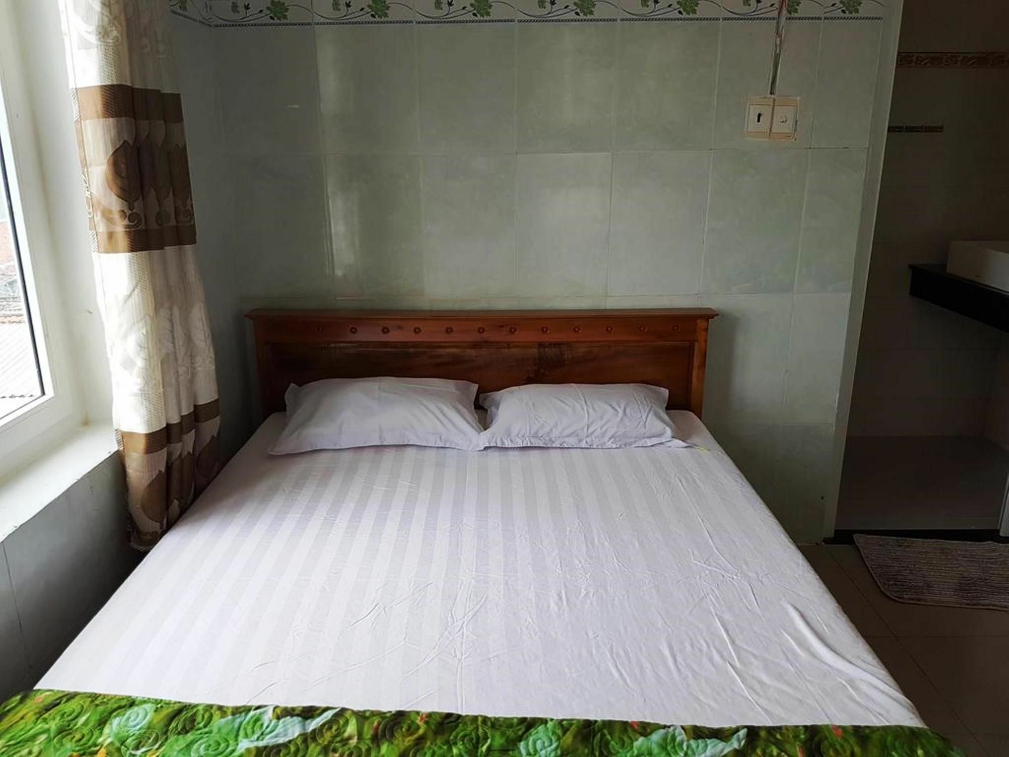 Thanh Cao Guesthouse Дуонг-Донг Экстерьер фото