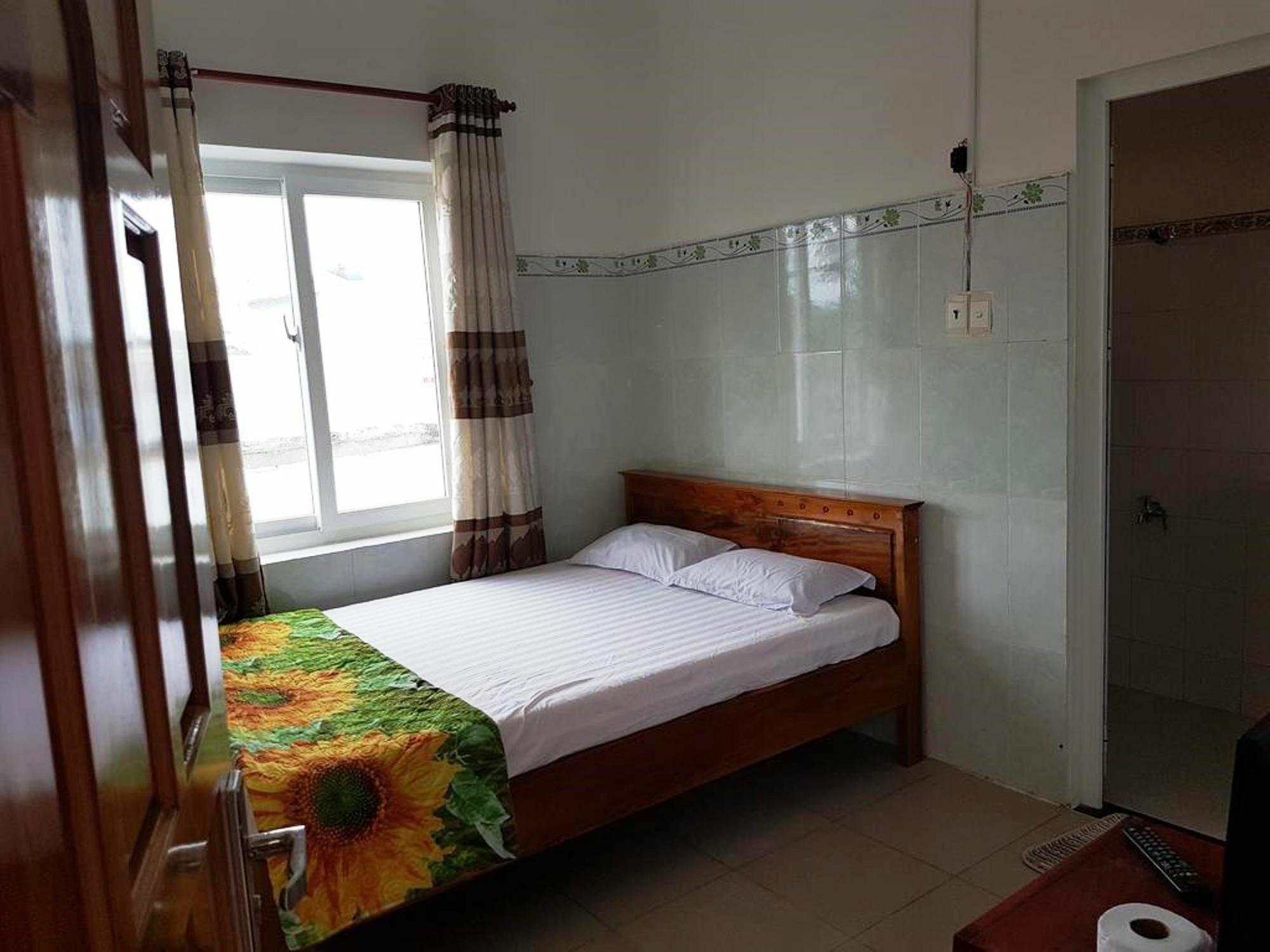 Thanh Cao Guesthouse Дуонг-Донг Экстерьер фото